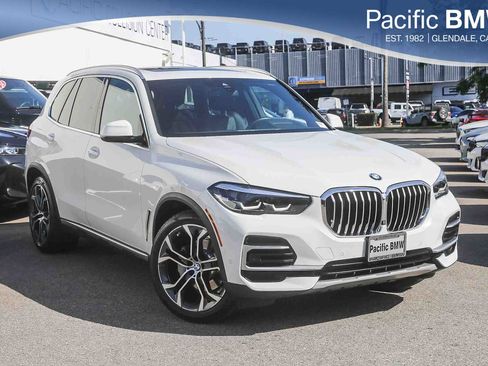 Certified 2023 BMW X5 xDrive40i w/ Parking Assistance Package image 1