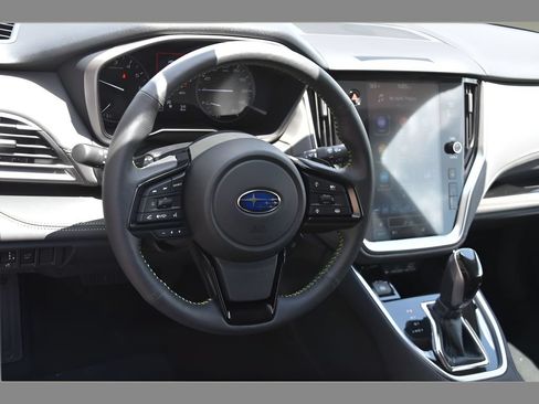 Used 2025 Subaru Outback Onyx Edition w/ Popular Package #2 AWD/4WD image 14