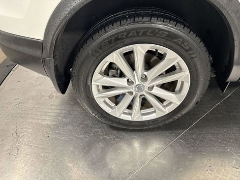 Used 2018 Nissan Rogue Sport S w/ S Appearance Package image 13