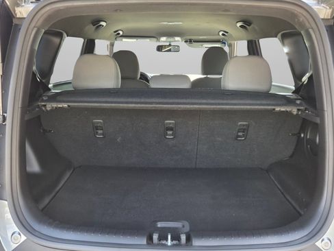 Used 2015 Kia Soul + FWD image 16