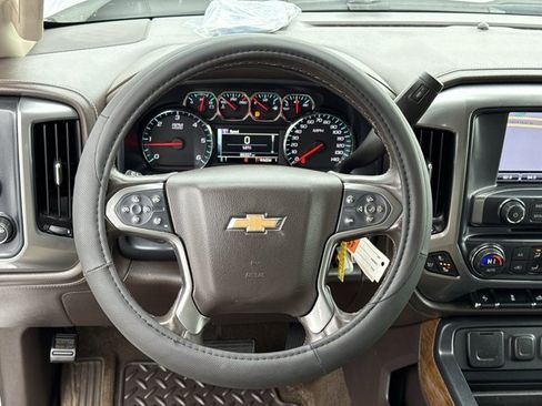 Used 2015 Chevrolet Silverado 2500 LTZ w/ LTZ Plus Package image 25