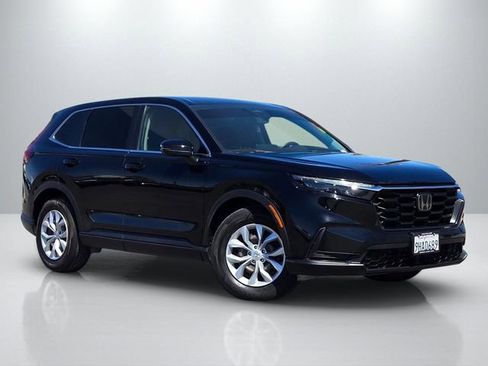 Used 2023 Honda CR-V LX image 1