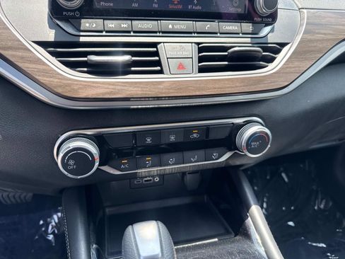 Used 2023 Nissan Altima 2.5 SV image 21