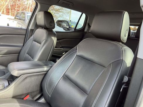 Used 2018 GMC Acadia SLT image 13