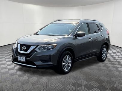 Used 2017 Nissan Rogue SV