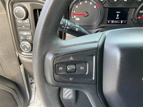 Used 2023 Chevrolet Silverado 2500 Custom w/ Custom Convenience Package image 10