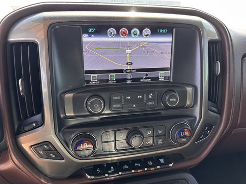 Used 2019 Chevrolet Silverado 2500 High Country w/ Duramax Plus Package AWD/4WD image 13