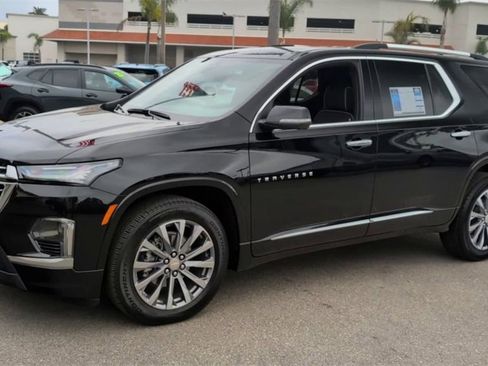 Used 2023 Chevrolet Traverse Premier image 4