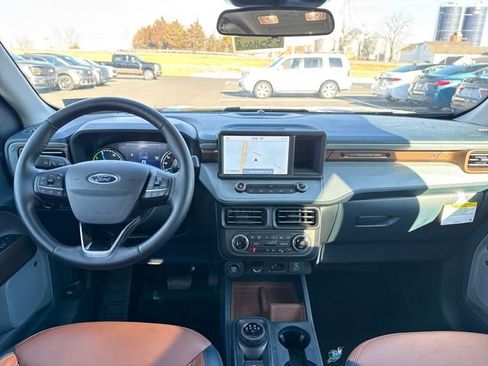 Used 2024 Ford Maverick Lariat image 13