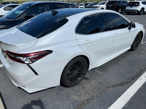 Used 2021 Toyota Camry XSE w/ Navigation Package FWD image 5