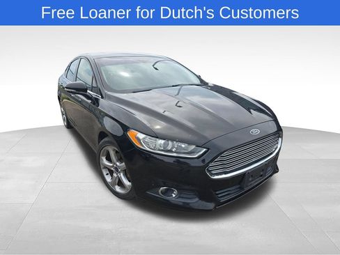 Used 2016 Ford Fusion SE FWD image 3
