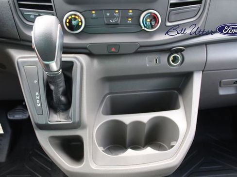 New 2025 Ford Transit 250 148 Medium Roof image 9