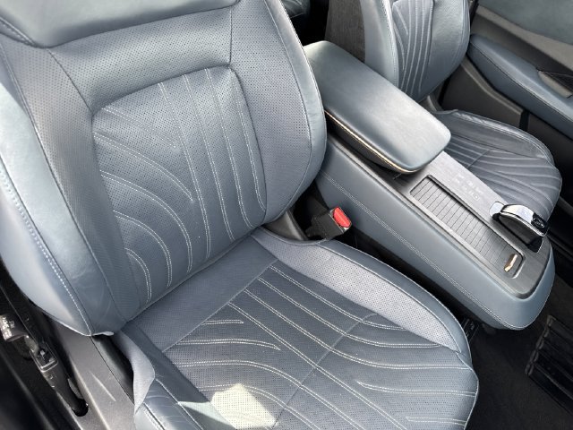 Certified 2024 Nissan Ariya AWD image 30