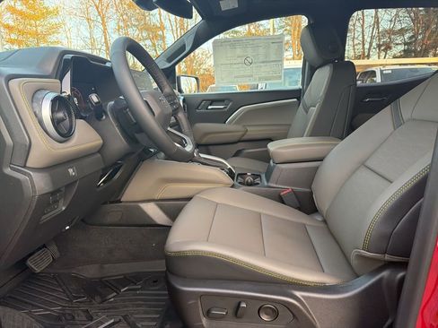 New 2026 Chevrolet Colorado ZR2 w/ Technology Package image 15