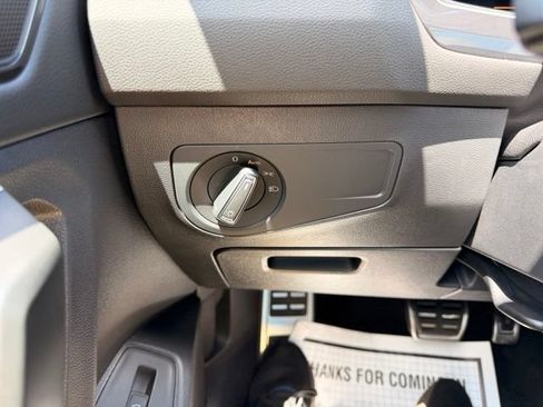 Certified 2024 Volkswagen Tiguan SE R-Line FWD image 21