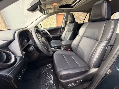 Used 2018 Toyota RAV4 Limited image 23