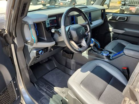 Used 2023 Ford Bronco Black Diamond AWD/4WD image 10