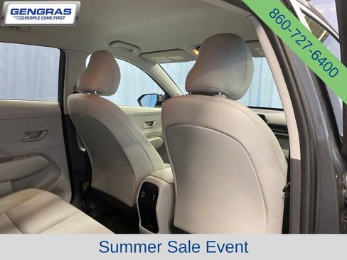 Used 2025 Hyundai Kona SEL AWD/4WD image 36