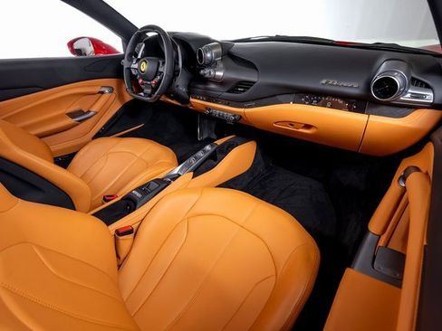 Used 2023 Ferrari F8 Tributo image 48