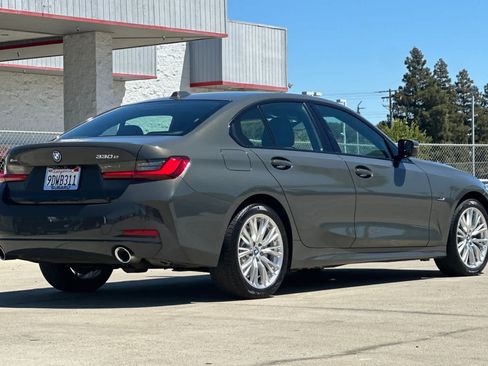 Used 2023 BMW 330e xDrive w/ Premium Package AWD/4WD image 3