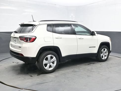 Used 2020 Jeep Compass Latitude w/ Popular Equipment Group AWD/4WD image 8