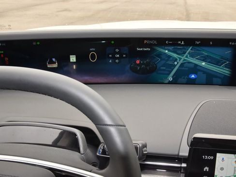 New 2026 Lincoln Nautilus Premier image 33