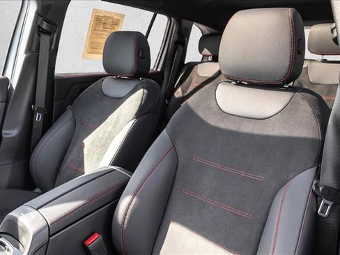 Certified 2026 Mercedes-Benz GLB 250 4MATIC image 12