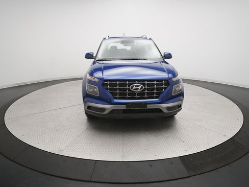 Used 2023 Hyundai Venue Limited w/ Cargo Package image 11