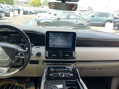 Used 2019 Lincoln Navigator L Reserve AWD/4WD image 25