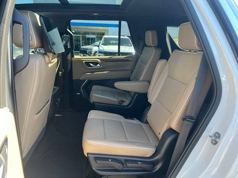 Used 2021 Chevrolet Tahoe Premier AWD/4WD image 14