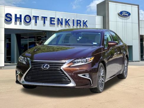 Used 2018 Lexus ES 350 w/ Luxury Package w/Wood Trim FWD image 3