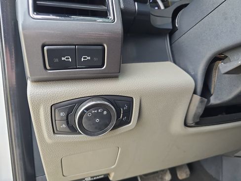 Used 2022 Ford F250 XLT w/ XLT Value Package AWD/4WD image 25