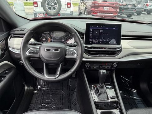 Used 2023 Jeep Compass Limited AWD/4WD image 15