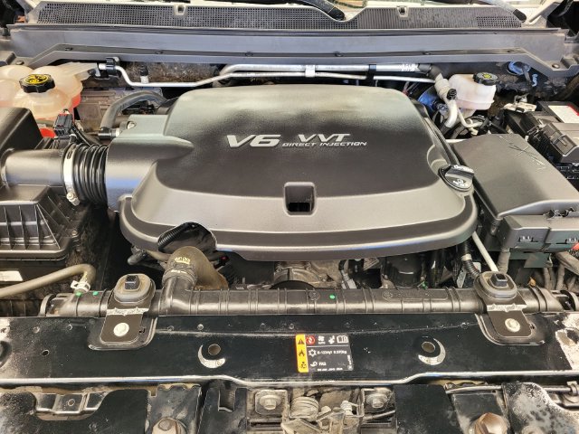 Used 2021 Chevrolet Colorado ZR2 w/ ZR2 Midnight Special Edition AWD/4WD image 34