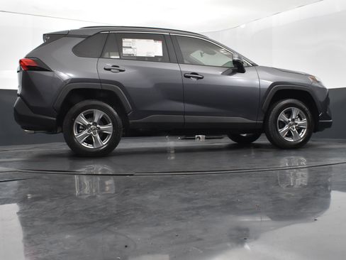 Used 2025 Toyota RAV4 XLE w/ Convenience Package image 41