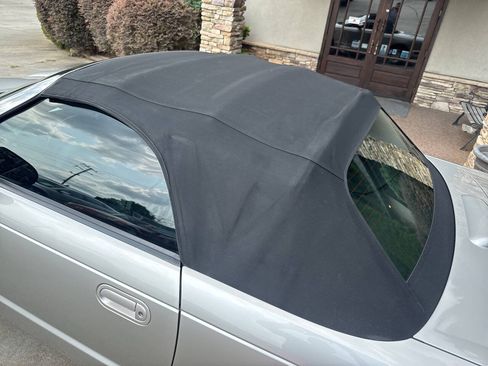 Used 2004 Ford Thunderbird RWD image 10
