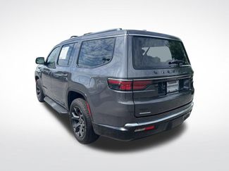 Used 2022 Jeep Wagoneer Series II AWD/4WD video 3