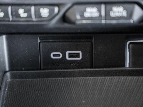 Used 2023 Chevrolet Tahoe Premier image 23