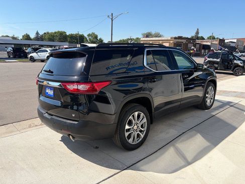 Used 2021 Chevrolet Traverse LT AWD/4WD image 5
