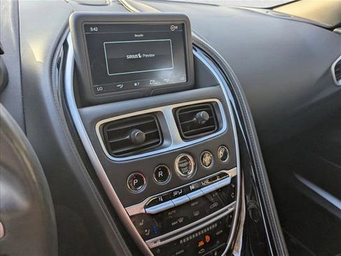 Used 2020 Aston Martin DB11 Volante image 6