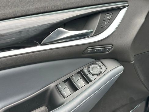 Used 2023 Buick Enclave Premium w/ Experience Buick Package AWD/4WD image 17