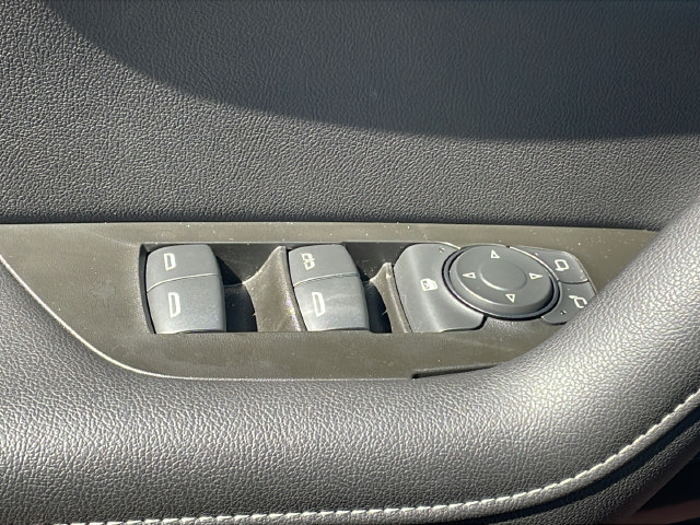 Used 2023 Chevrolet Blazer LT FWD image 24