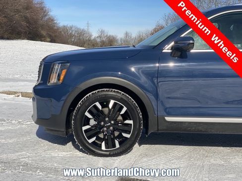 Used 2025 Kia Telluride AWD image 10