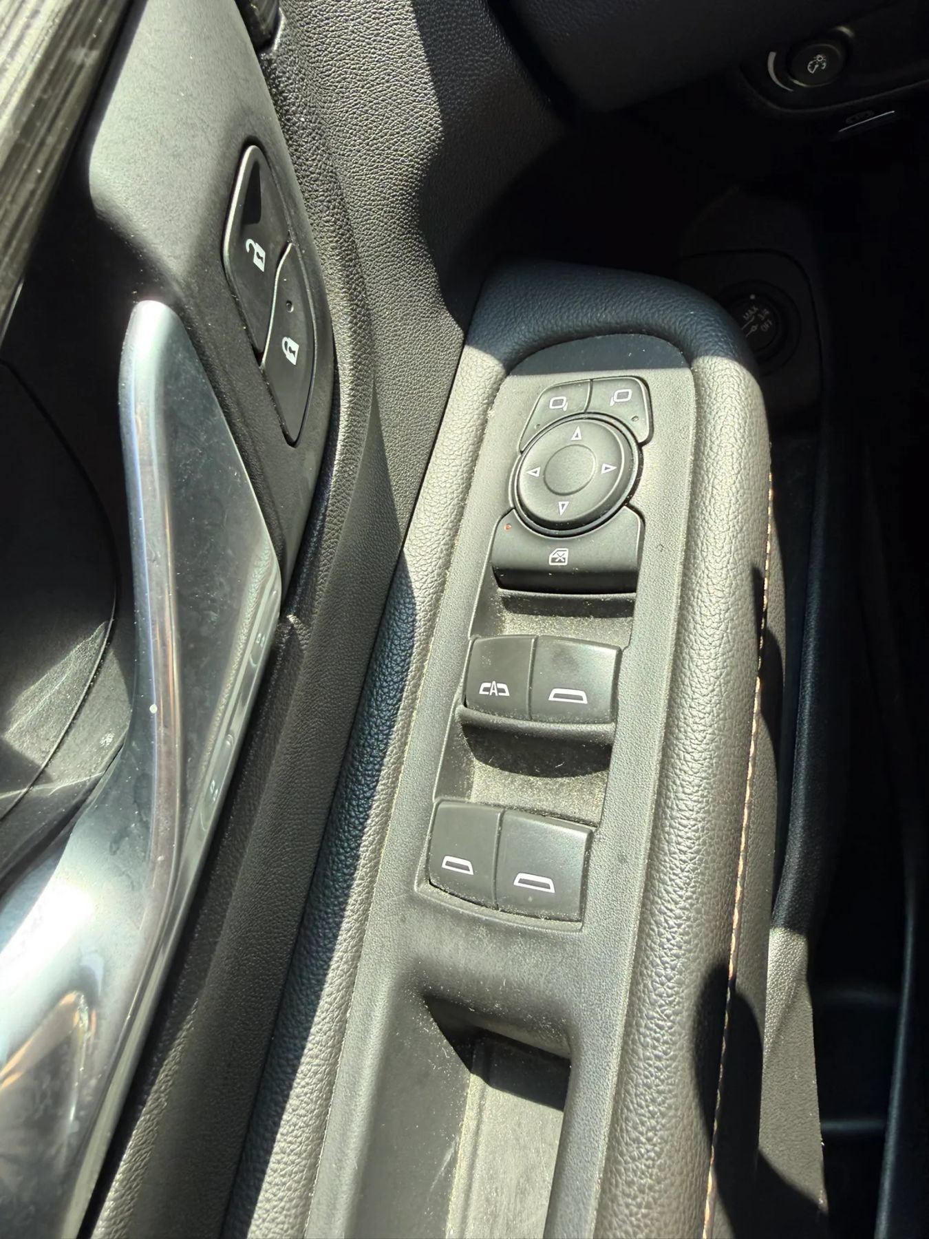 Used 2019 GMC Terrain SLT w/ Preferred Package AWD/4WD image 15