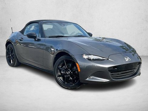 Used 2020 MAZDA MX-5 Miata Club image 12