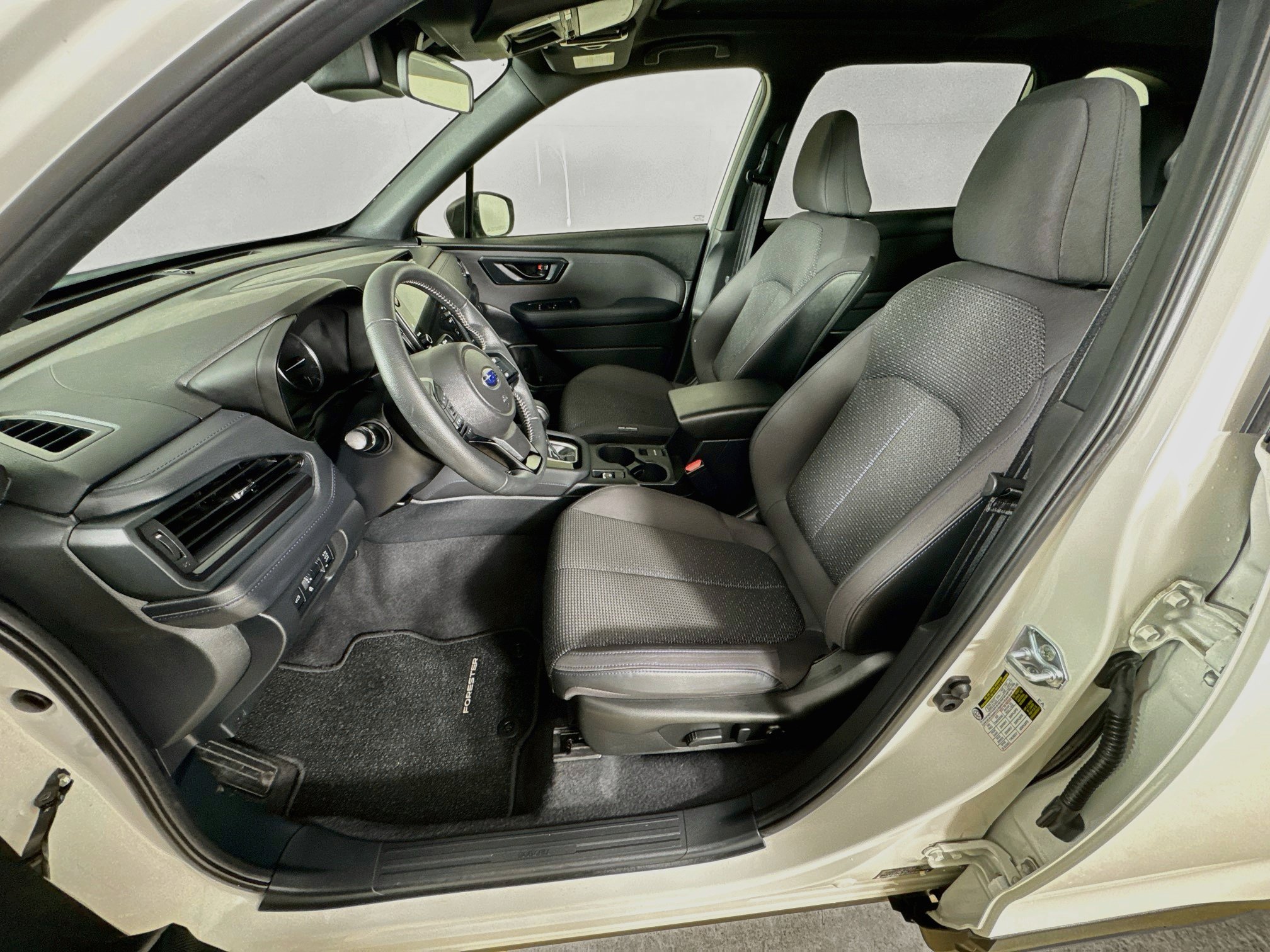 Certified 2025 Subaru Forester Premium AWD/4WD image 12