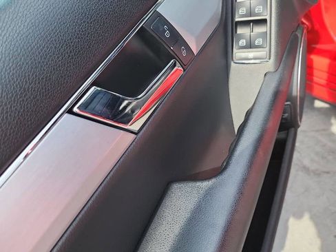 Used 2008 Mercedes-Benz C 300 Luxury image 28