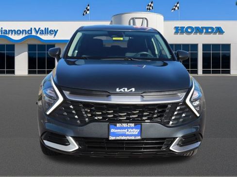 Used 2023 Kia Sportage LX image 2