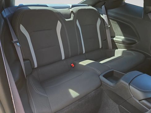 Used 2017 Chevrolet Camaro LT RWD image 31
