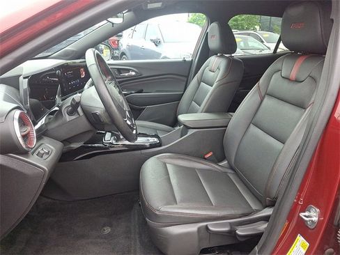 Used 2024 Chevrolet Trax RS w/ Driver Confidence Package image 14